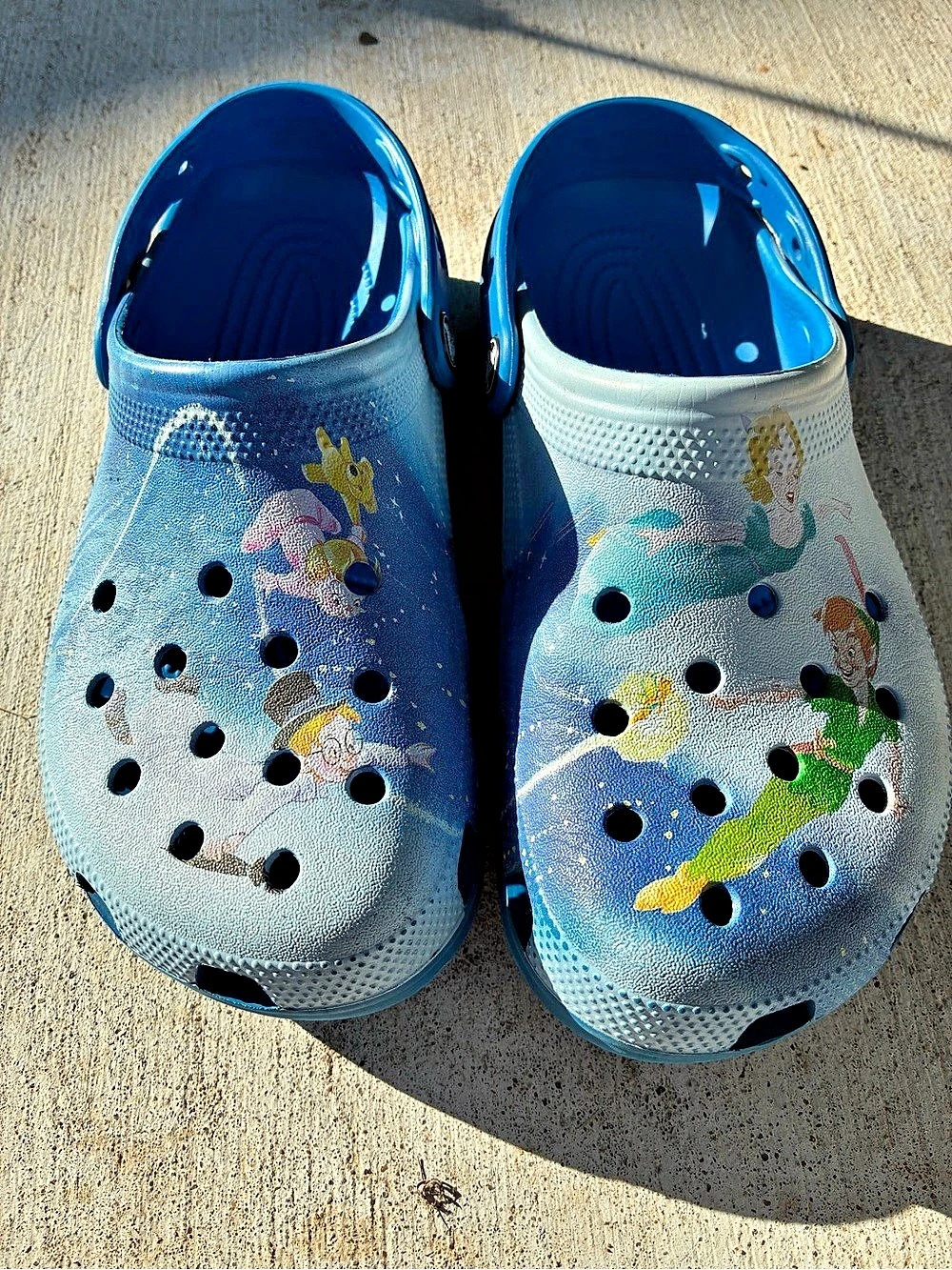 Crocs Disney Parks Peter Pan Classic Clog Unisex Blue & White US M7/W9
